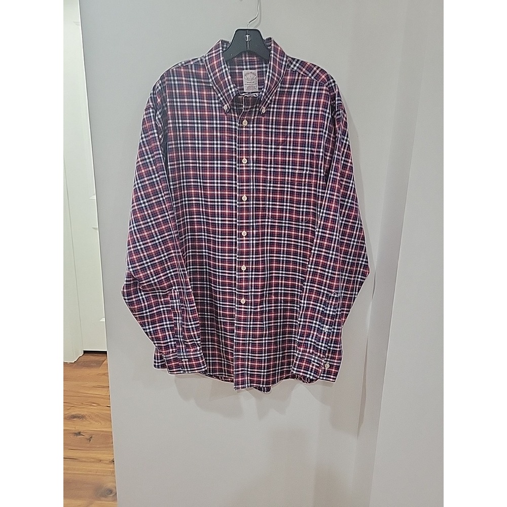 Brooks Brothers Men's Madison Shirt. Size Large. 100% American Supima Cotton